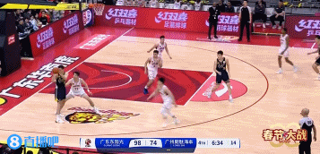 jinnianhui金年会绝对核心!徐杰出场47分钟16中7贡献19分6板11助 正负值+25