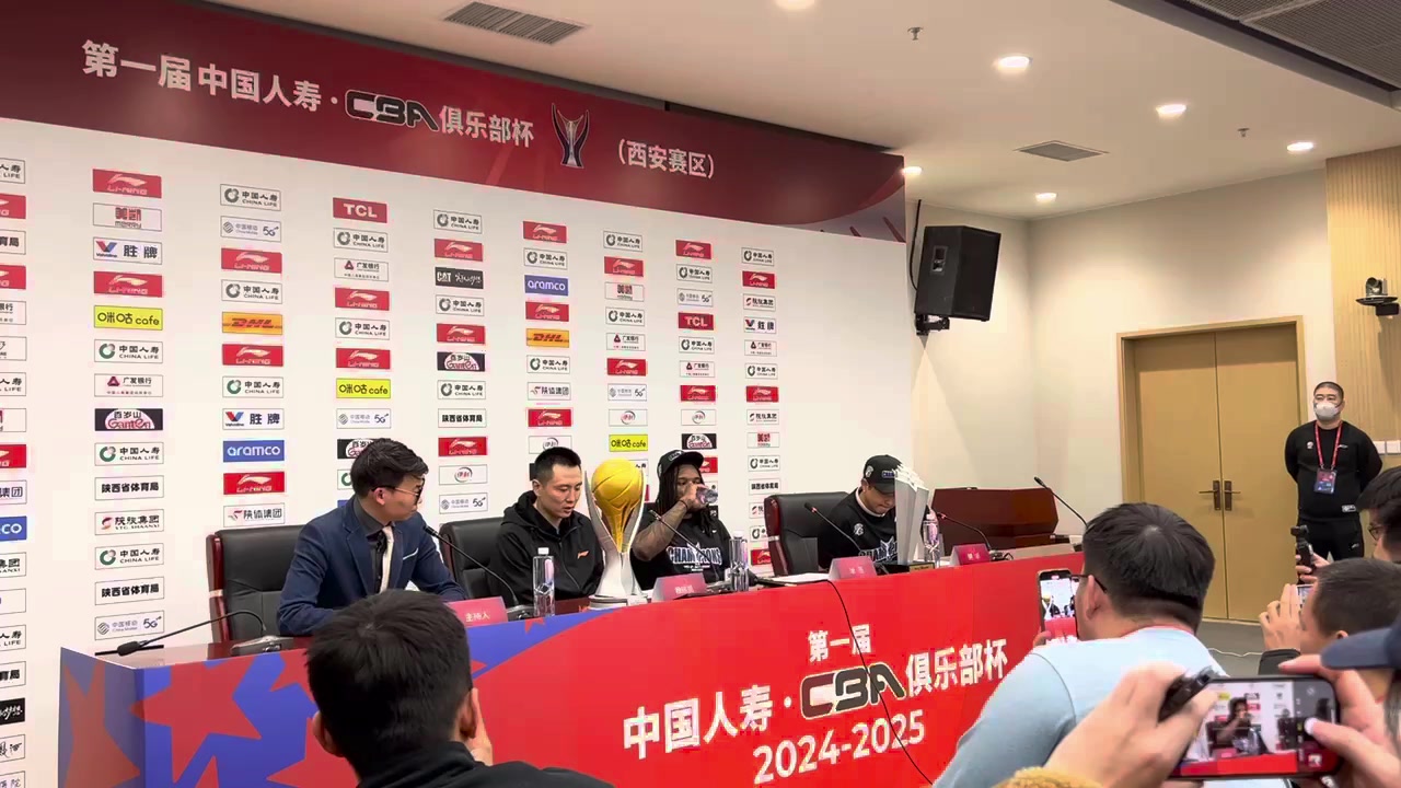 金年会卢伟：杯赛办得很好 年轻球员和外援都在窗口期得到了锻炼