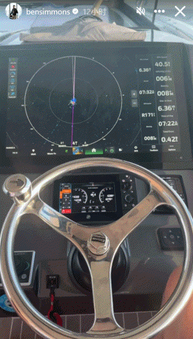 金年会体育享受生活不能停!本-西蒙斯更新社媒晒其出海钓鱼视频