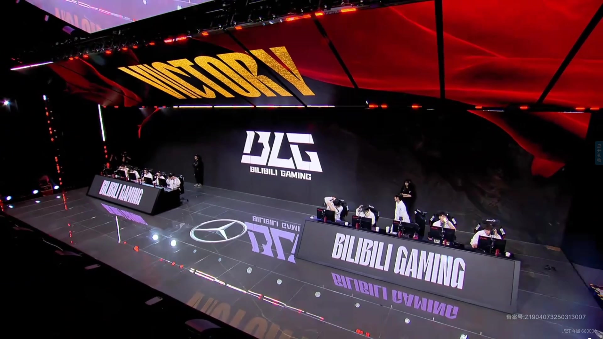 金年会金字招牌诚信至上BO3打习惯了？😂WBG不敌BLG后 Light和Xiaohu忘了要握手 准备去后台