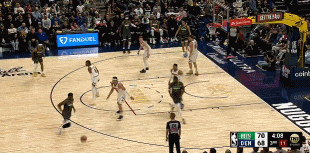 jinnianhui金年会犀利！爱德华兹侧翼直插禁区 过掉阿隆-戈登轻松上篮打中