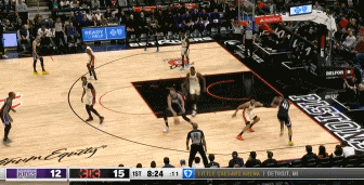 金年会体育还得练啊老弟🤨!德罗赞假动作晃起英雄心 屡次上课奥萨尔