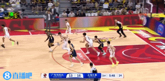 jinnianhui金年会不讲理！李弘权越过莫兰德上篮&接着追身三分 连得5分拉开分差